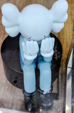 KAWS  LIMITED EDITION Figurine