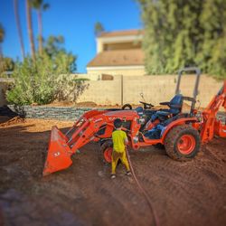 Kubota B2601 Tractor With Backhoe And Box Scraper 