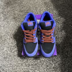 Nike SB Dunk Low Persian Violet