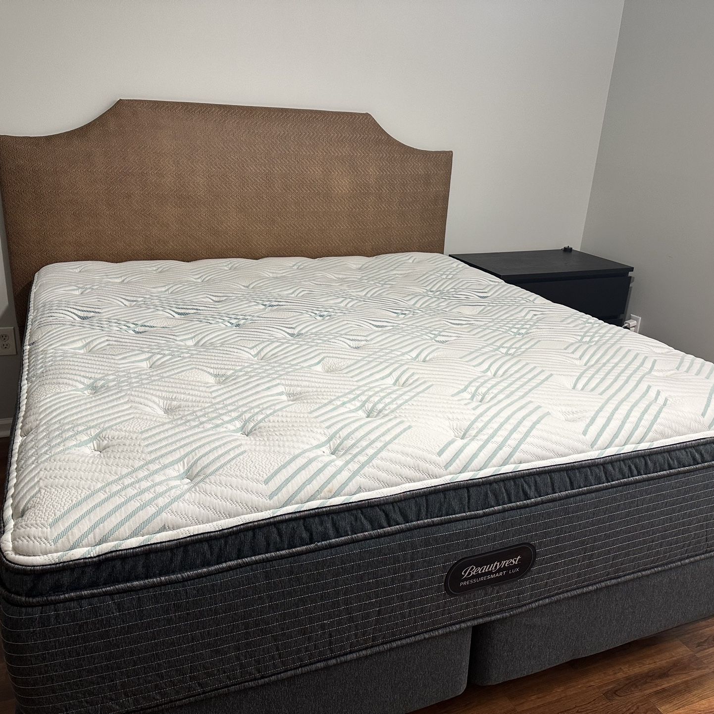 Beautyrest PressureSmart Lux Mattress and box Spring