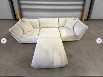 Dayna 4-piece Fabric Modular Sectional