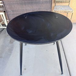 Outside Table And Chairs 