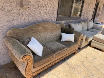 FREE COUCHES FIRST COME FIRS SERVE