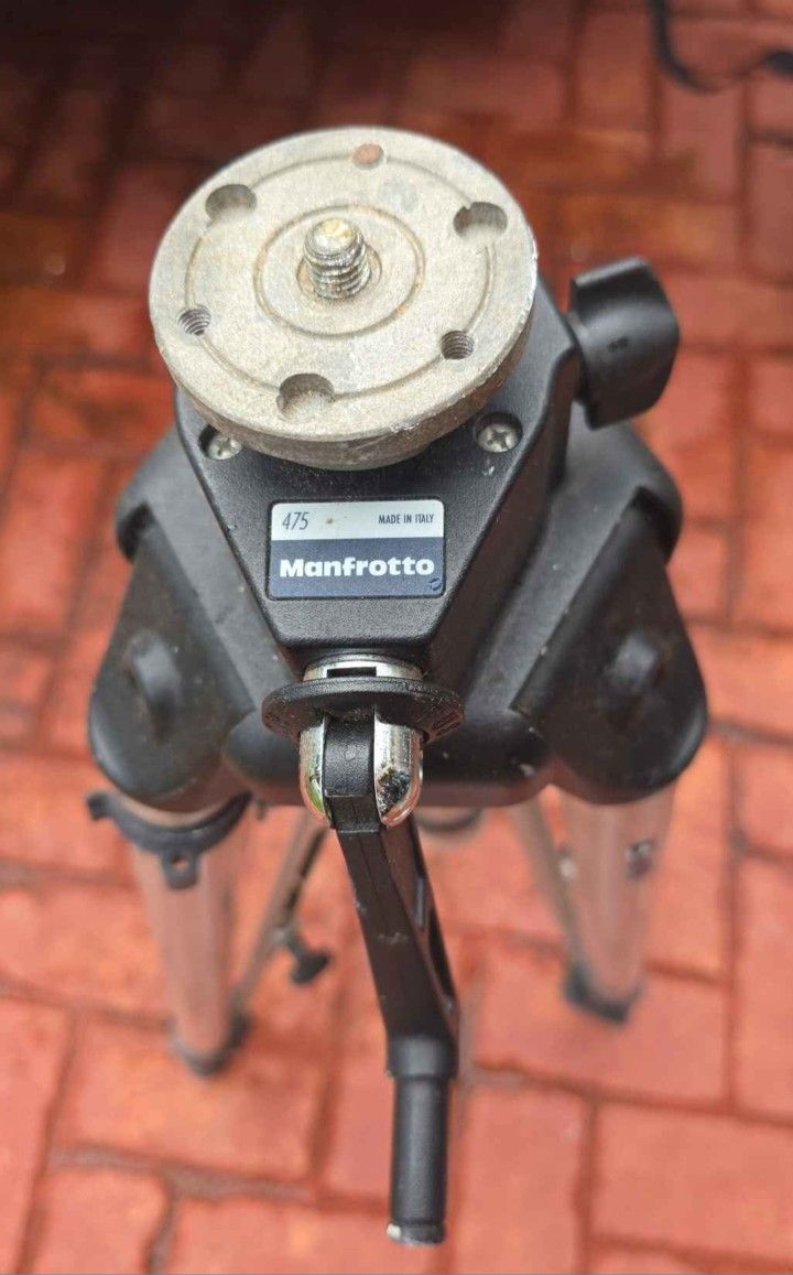 Manfrotto 475B Tripod-Silver