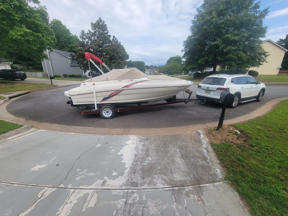 Boat SEARay Sundeck