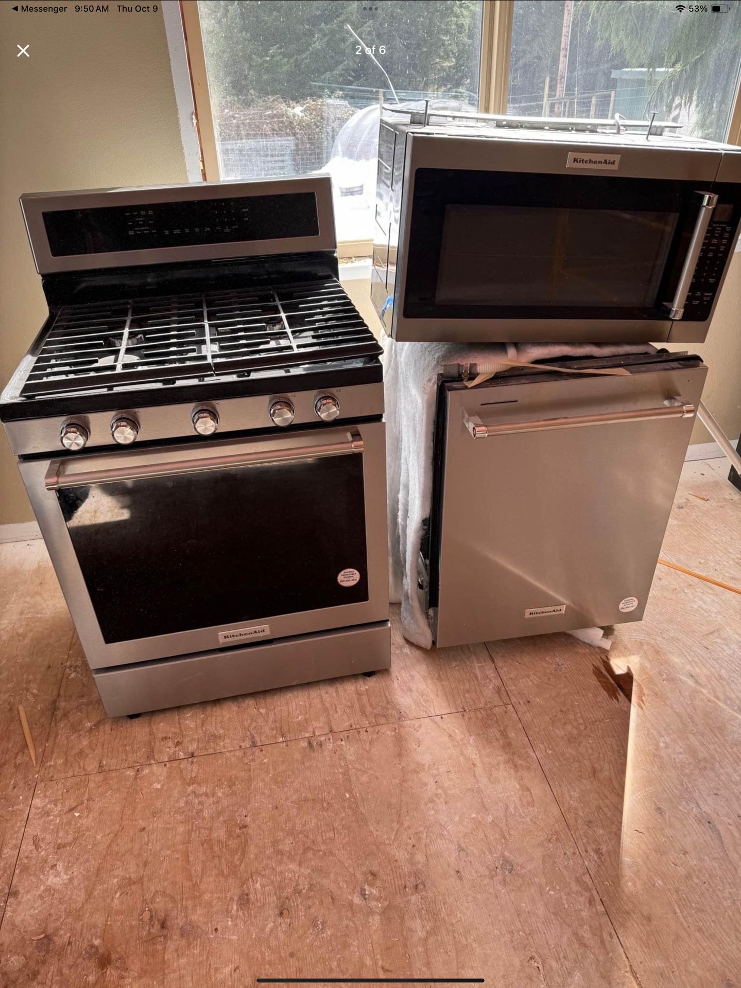 Kitchen Aid Dual Fuel Convection Range, Microwave Vent/Hood Combo and Dishwasher Excellent Condition!
