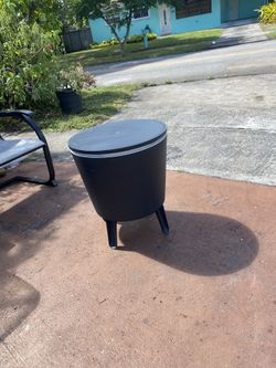 Modern Cool Bar and Side Table Outdoor 2 in 1 Table and Bar Patio Furniture, Gray