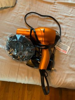 Hair dryer brand new never used