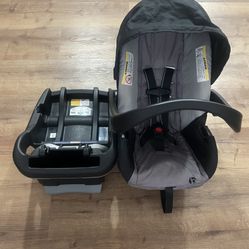 Baby Trend  Infant Car Seat And Base 