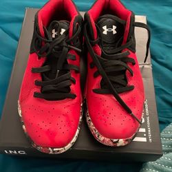 3Y Under Armour Shoes