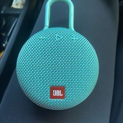 JBL CLIP 3 bluetooth speaker