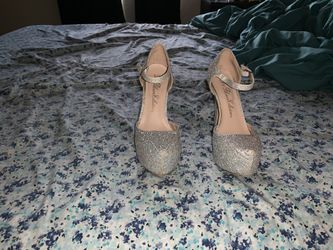 Dress shoes