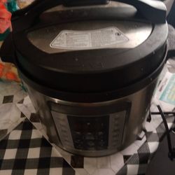 Insignia 6qt Prrsso Cooker