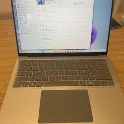 Microsoft surface laptop 7th