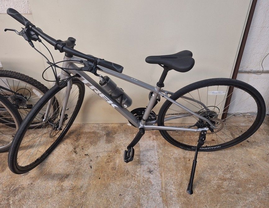 TREK FX2 BICYCLE