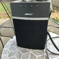 Bose Soundtouch Bluetooth speaker W/ Remote