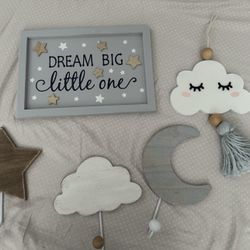 Baby Nursery Decor 