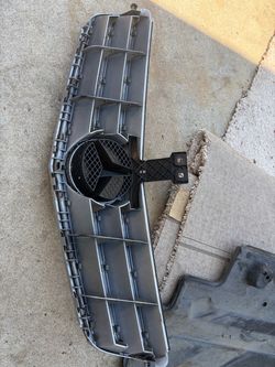 MERCEDES BENZ FRONT GRILL FOR A 2008-2014