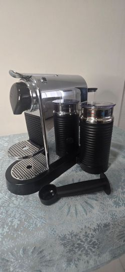 Nespresso Citiz & Milk My Machine Type 122