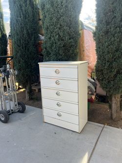 White 5-Drawer Chest! 