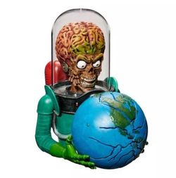 Mars attacks statue