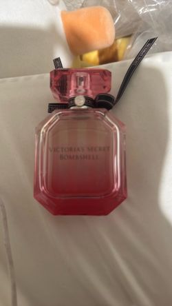 VICTORIA SECRET BOMBSHELL