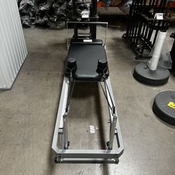 New Foldable Pilates Reformer Machine for Home and Gym 300 lbs Cap 