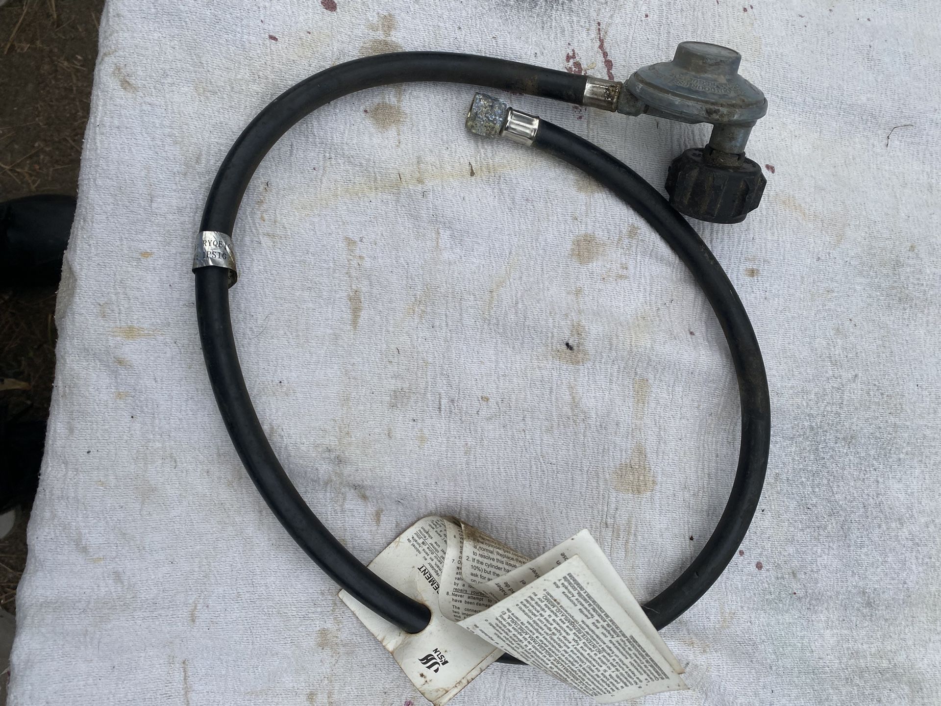 New-Propane Hose/regulator 36”
