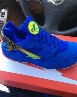 "La" x Undefeated Nike huarache's
