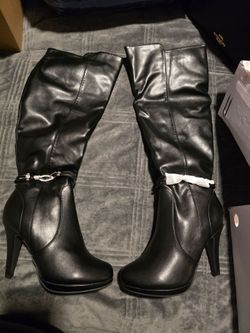 Black boots with silver and diamond accent