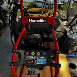 PRESSURE WASHER 2700 psi