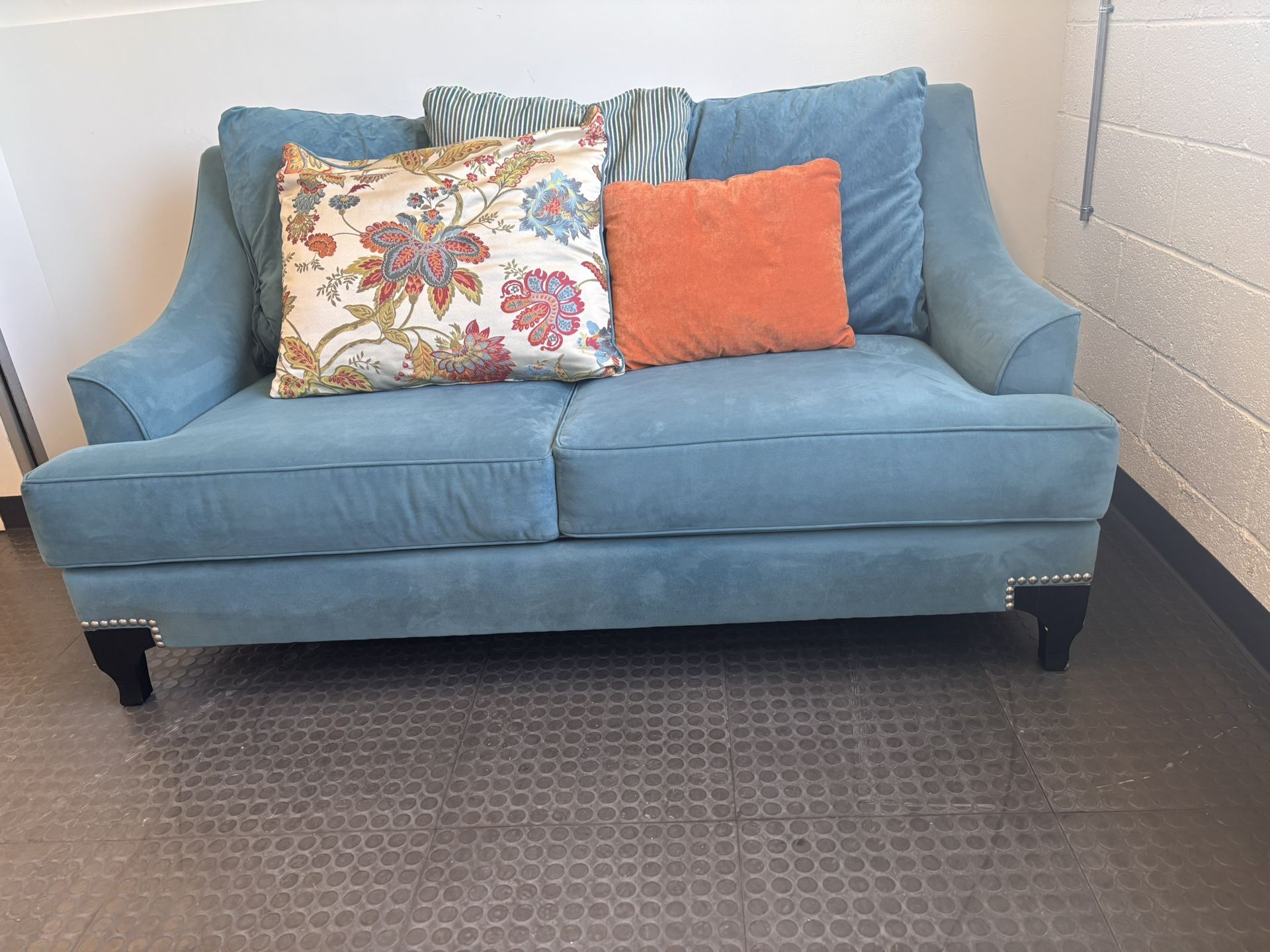 Sonnet Peacock Blue Sofá