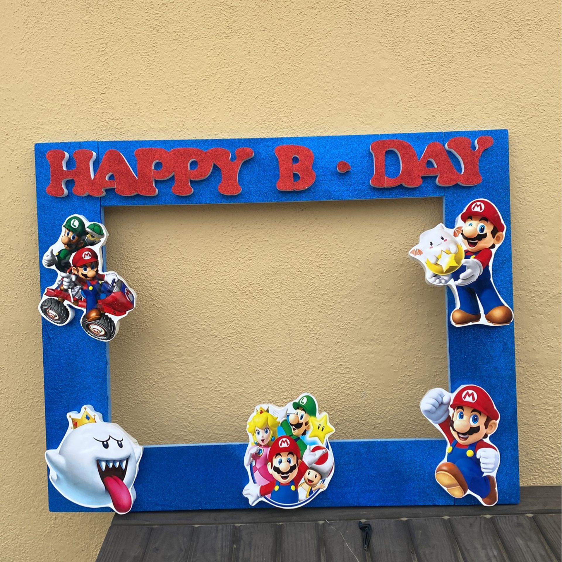 Super Mario Bros Styrofoam Photo Frame