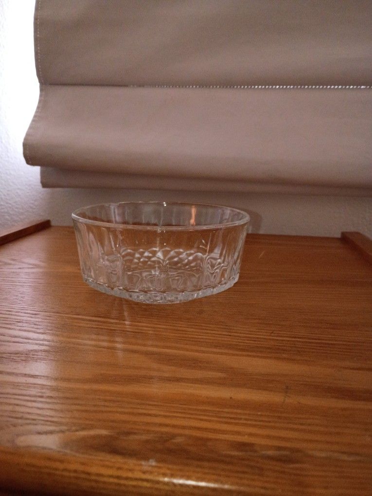 Arcoroc USA Salad Bowls 22oz- 3