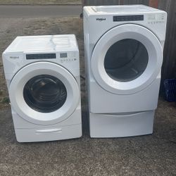 Whirlpool Front Load Washer Dryer Can Stack/Pedestals