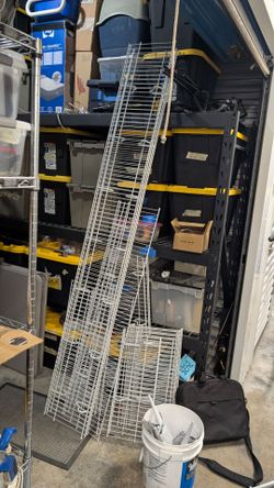 Wire shelving