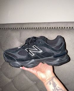 New Balance 9060 Triple Black Cat size 10