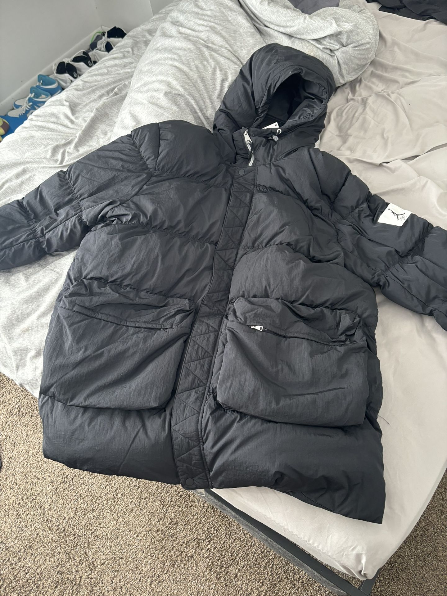 Jordan Essentials Statement Down Parka