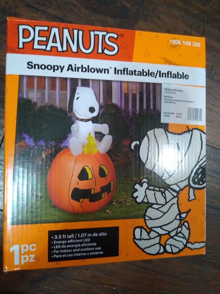 Peanuts Inflatable Light Up Snoopy Pumpkin Halloween Yard Decoration Jack-o'-lantern 🎃 Fall Woodstock Blow Up Great Pumpkin Charlie Brown Outside