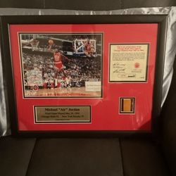 Michael JORDAN pice Of Floor Frame New W Certificate Of Authentication