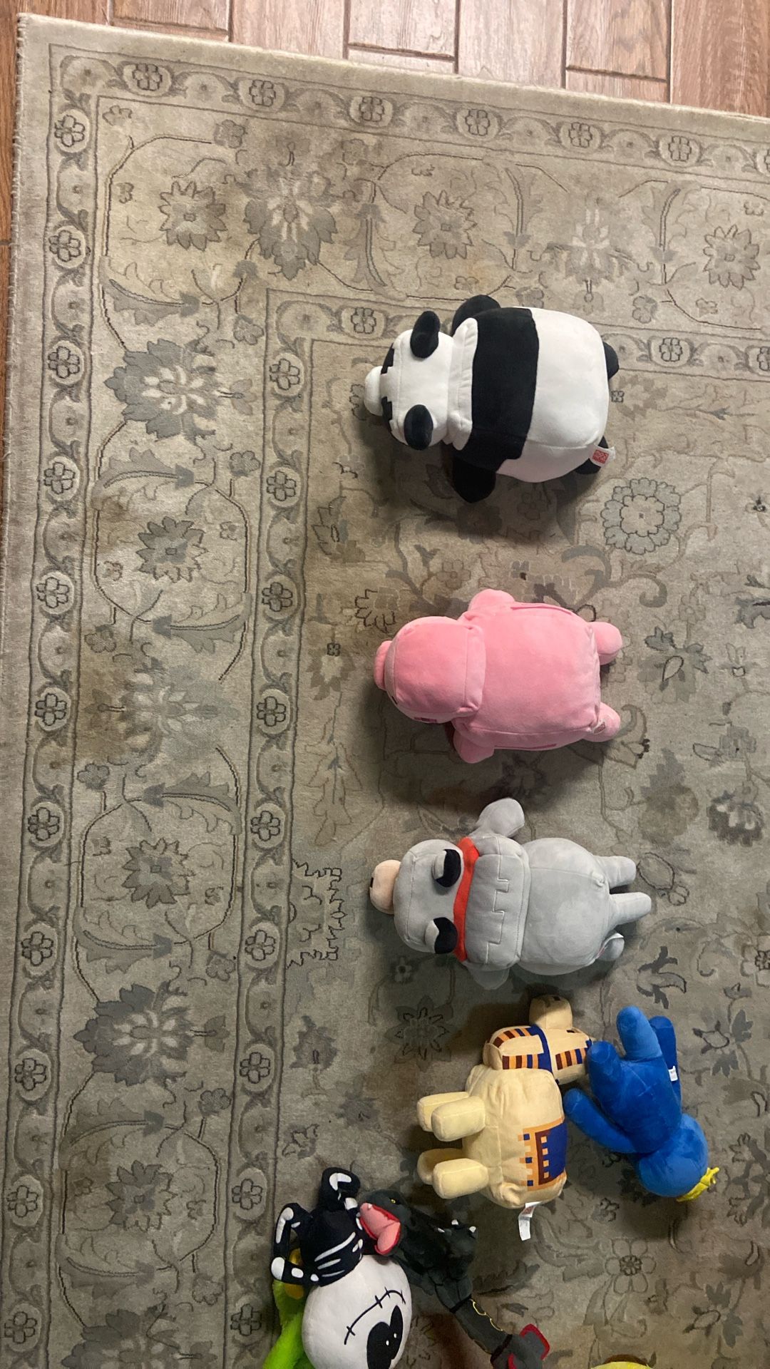 Minecraft limited jumbo plushy’s