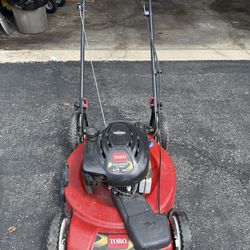 Toro 22” Self propelled lawn mower
