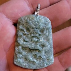 BEAUTIFUL AUTHENTIC JADE DRAGON HAND CARVED