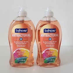 2 Softsoap Crisp Clean Scent 