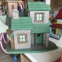 Custom Birdhouse