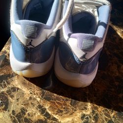 Jordan 11 Diffused Blue