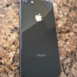 Apply iPhone 8 64gb Space Gray Unlocked   Great condition  Att T-Mobile metro pcs 