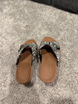 Skechers Luxe Foam Slide Sandals Size 5