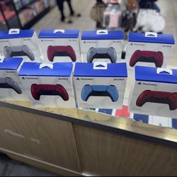 Brand New Ps5 Controllers 🔥🔥🔥on Sale 🔥🔥🔥