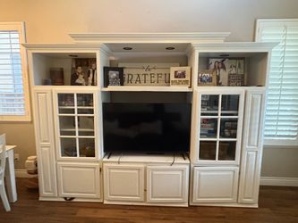 Large White Entertainment Center / Media Wall Unit with Glass Display Cabinets